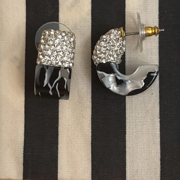 Lele Sadoughi Jewelry - Lele Sadoughi Crystal Huggie Black White Noir Tortoise Hoop Earrings NWOT